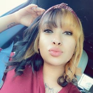 Meet your Posher, Angelette